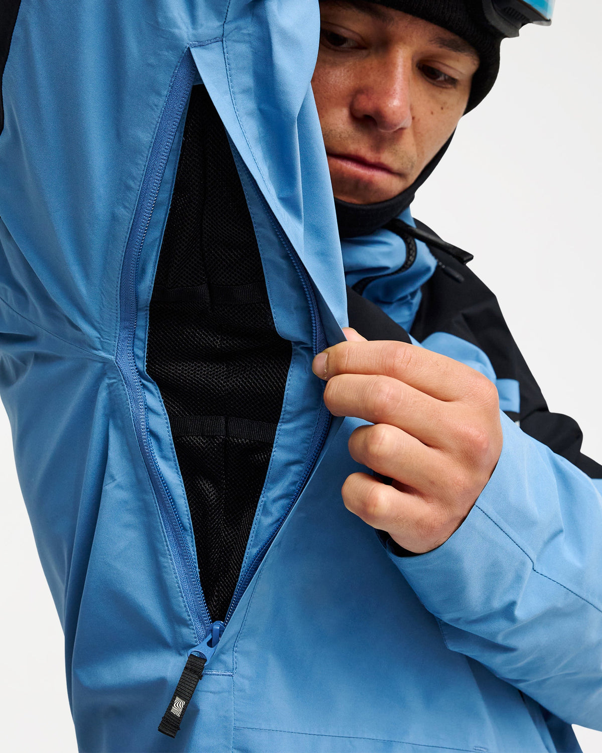 eqytj03549_quiksilver_blm0_dtl4