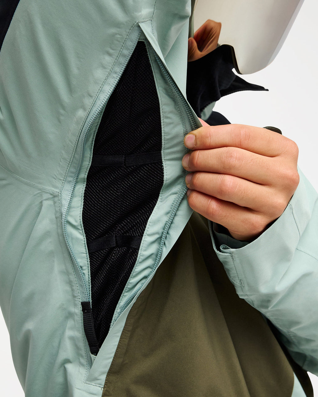 eqytj03549_quiksilver_ghg0_dtl5