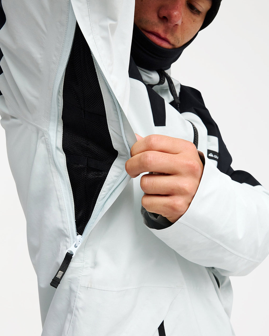eqytj03549_quiksilver_sef0_dtl5
