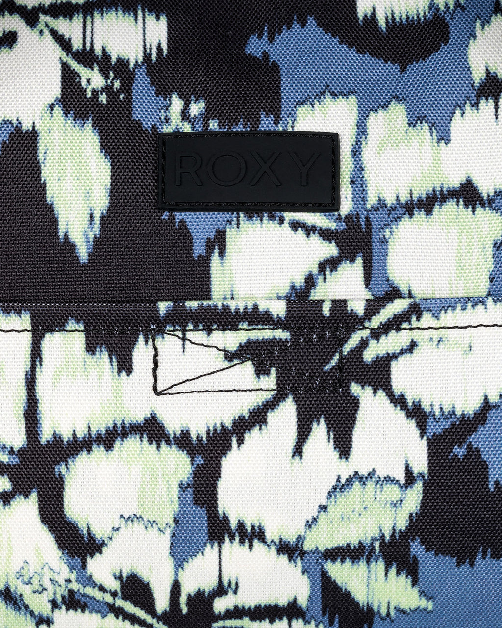 Womens Warm Notes Medium Duffle Bag