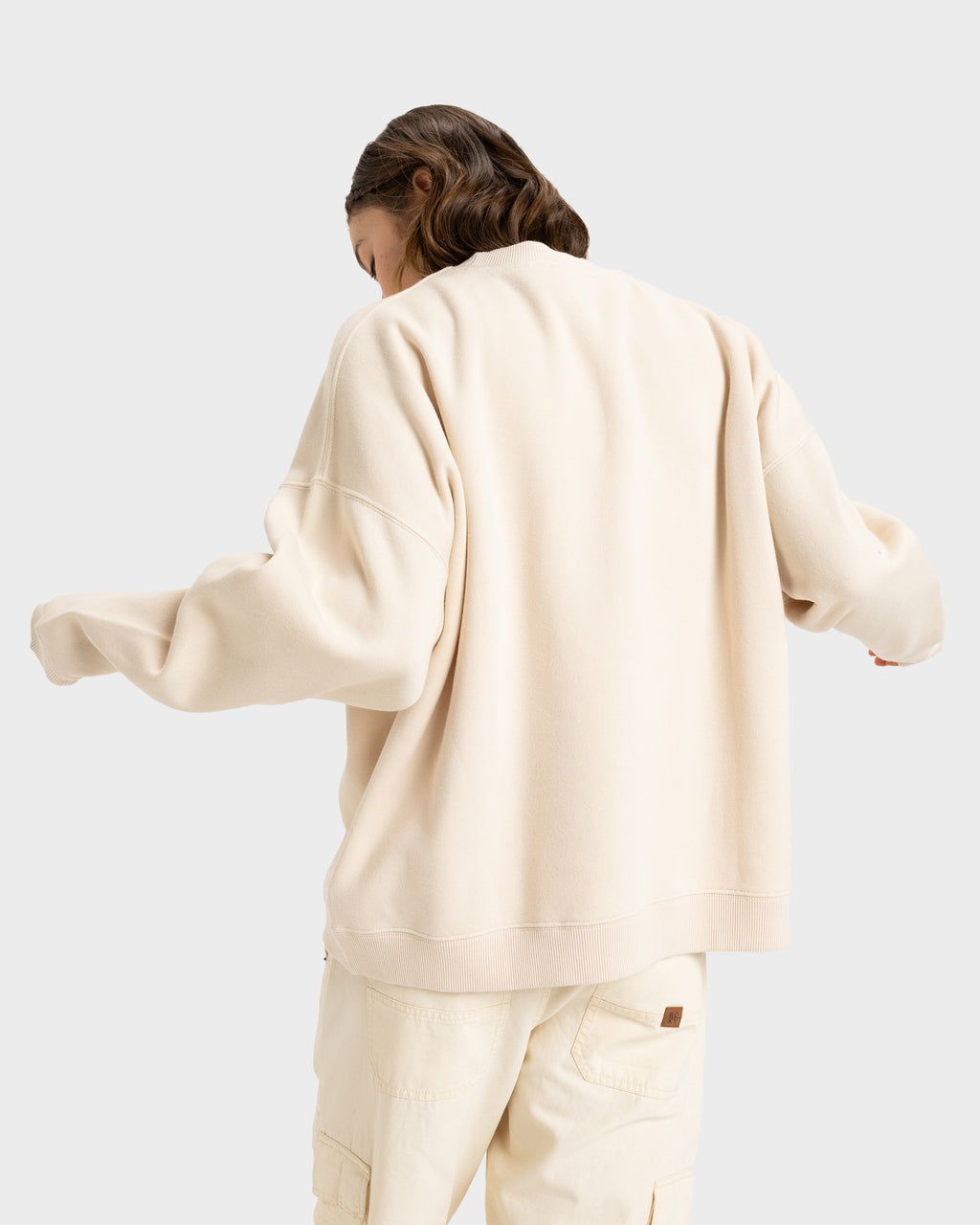 Womens Lineup Oversizedd Crew Neck