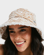 Womens Jumping Star Hat