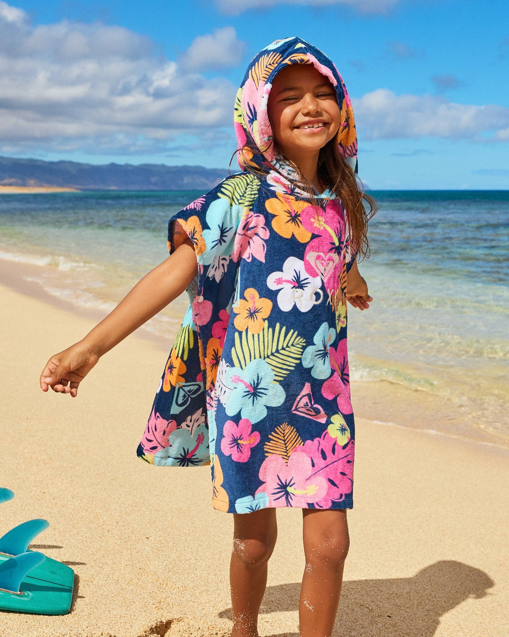 Girls 2-6 TW Stay Magical Hooded Towel