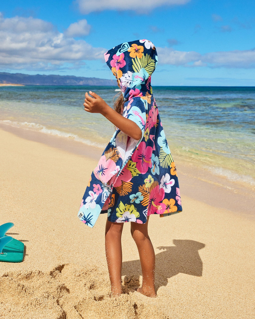 Girls 2-6 TW Stay Magical Hooded Towel