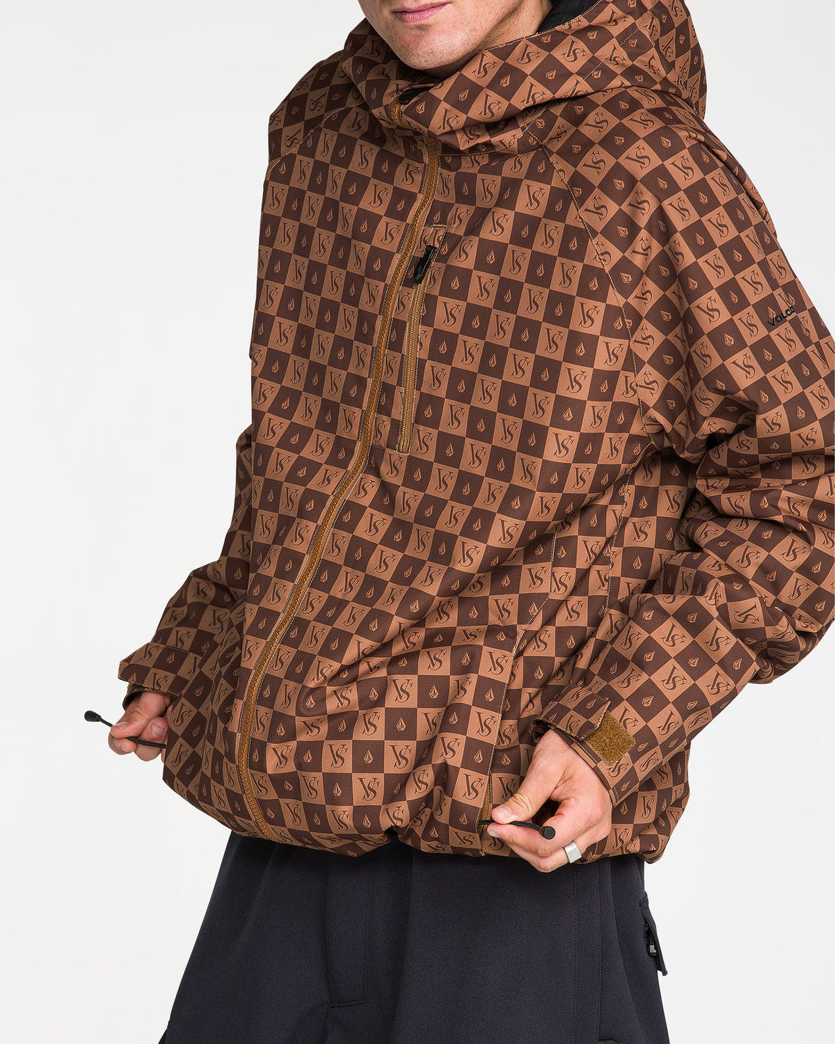 g0452654_volcom_brn_dtl1
