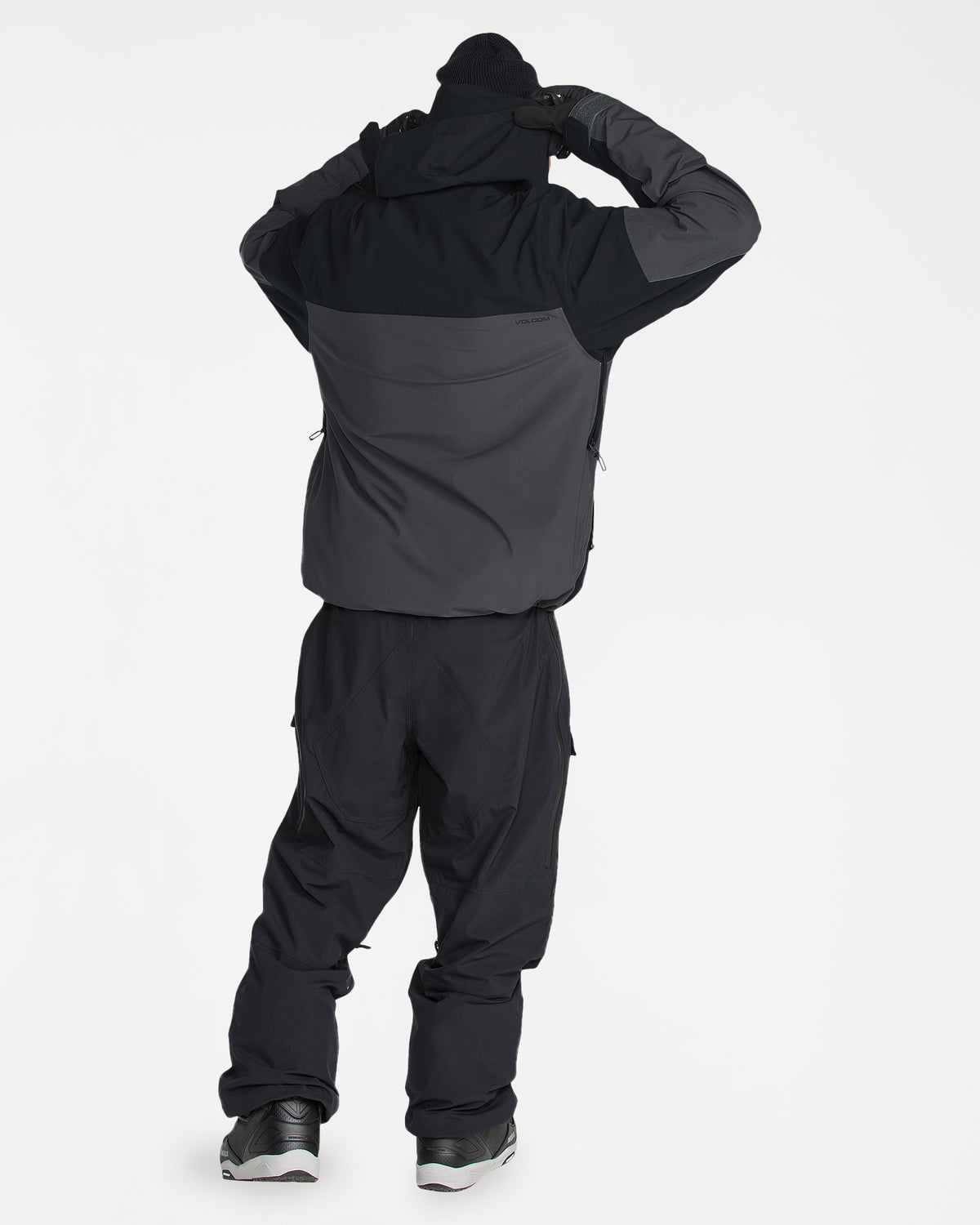 g0652654_volcom_blk_frt10