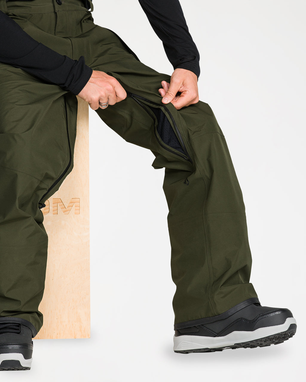 g1352652_volcom_dgn_dtl1