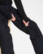 g1352662_volcom_blk_dtl1