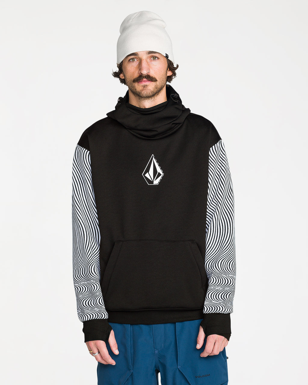 g4152650_volcom_b2w_frt1