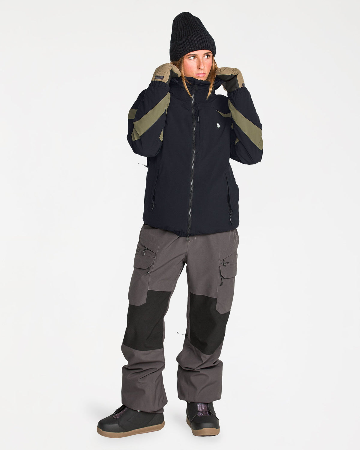 h0452656_volcom_blk_frt9