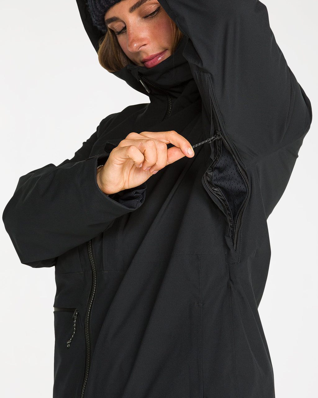 h0652651_volcom_blk_dtl1