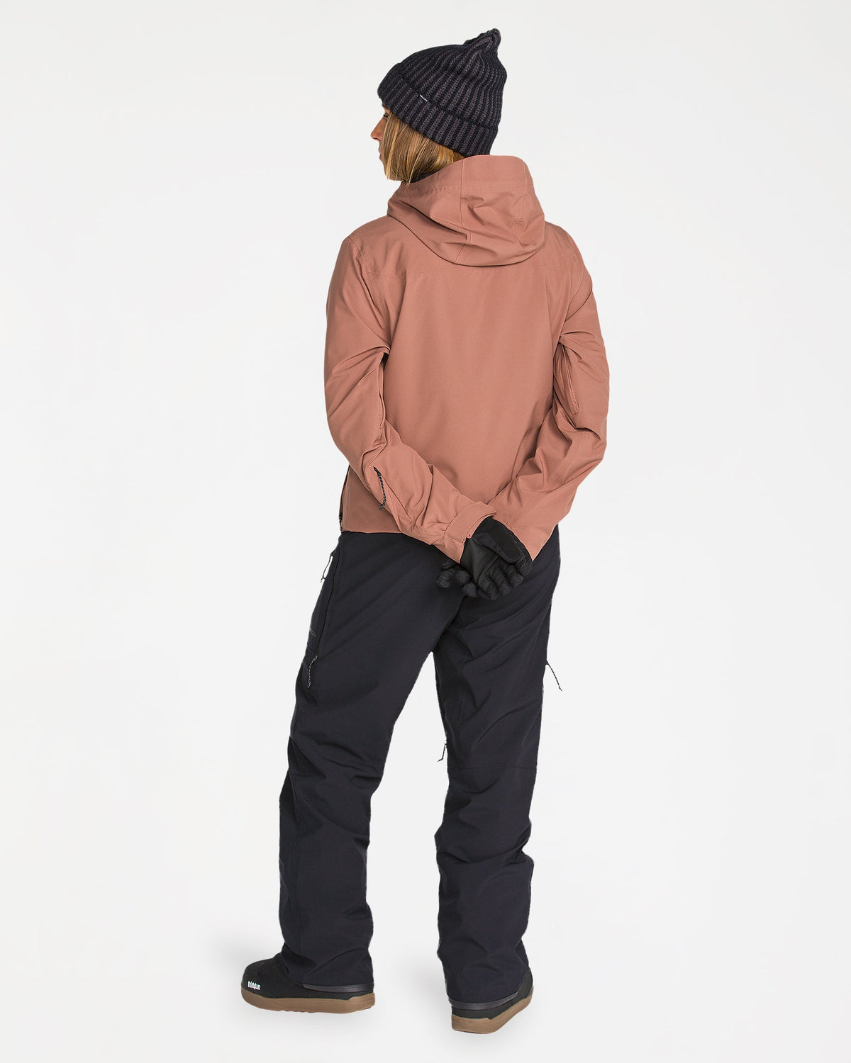 h1352653_volcom_blk_frt8