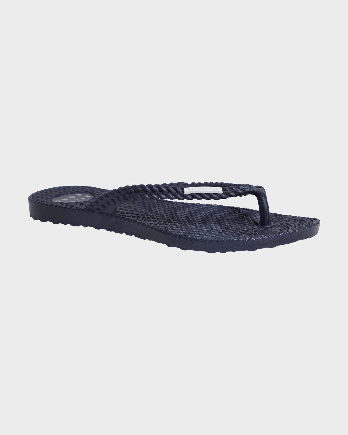 Womens Kick Back Solid Sandals