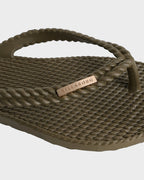 Womens Kick Back Solid Thongs