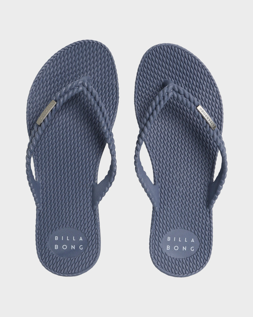 Womens Kick Back Solid Thongs