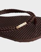 Womens Kick Back Solid Thongs