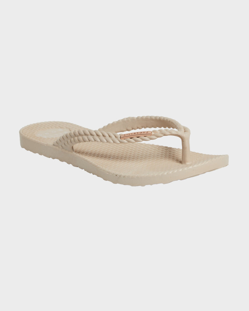 Womens Kick Back Solid Sandals