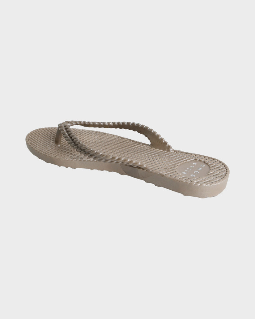 Womens Kick Back Metallic Thongs