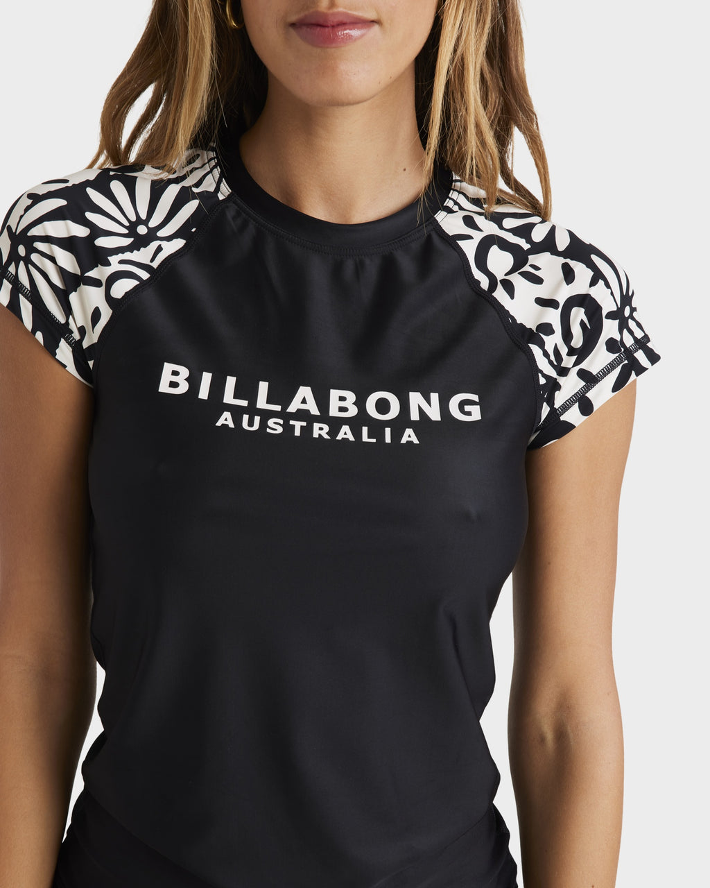HAPPY DANCE WAHINE SUNSHIRT