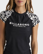HAPPY DANCE WAHINE SUNSHIRT