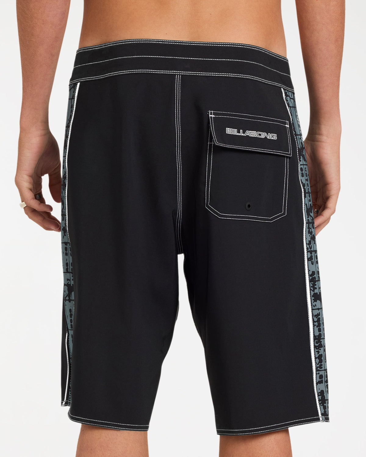 ubybs00218_billabong_blk_bck6