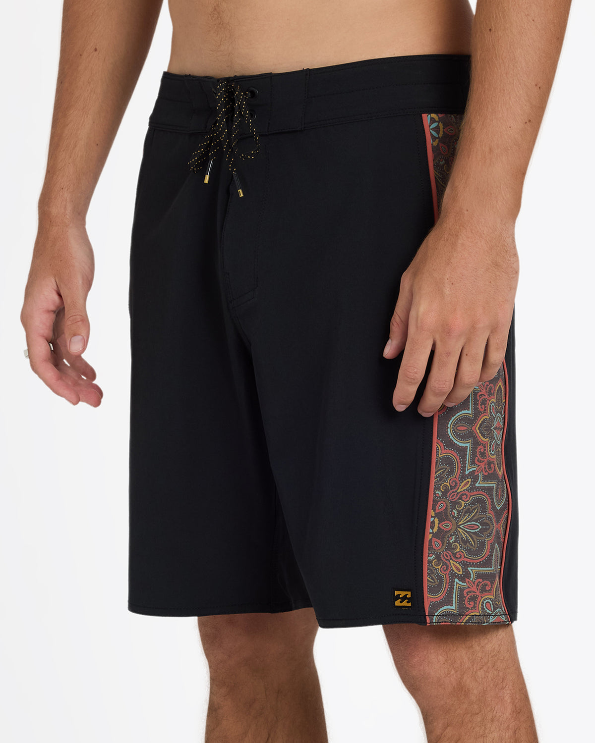 ubybs00243_billabong_blk_sd6