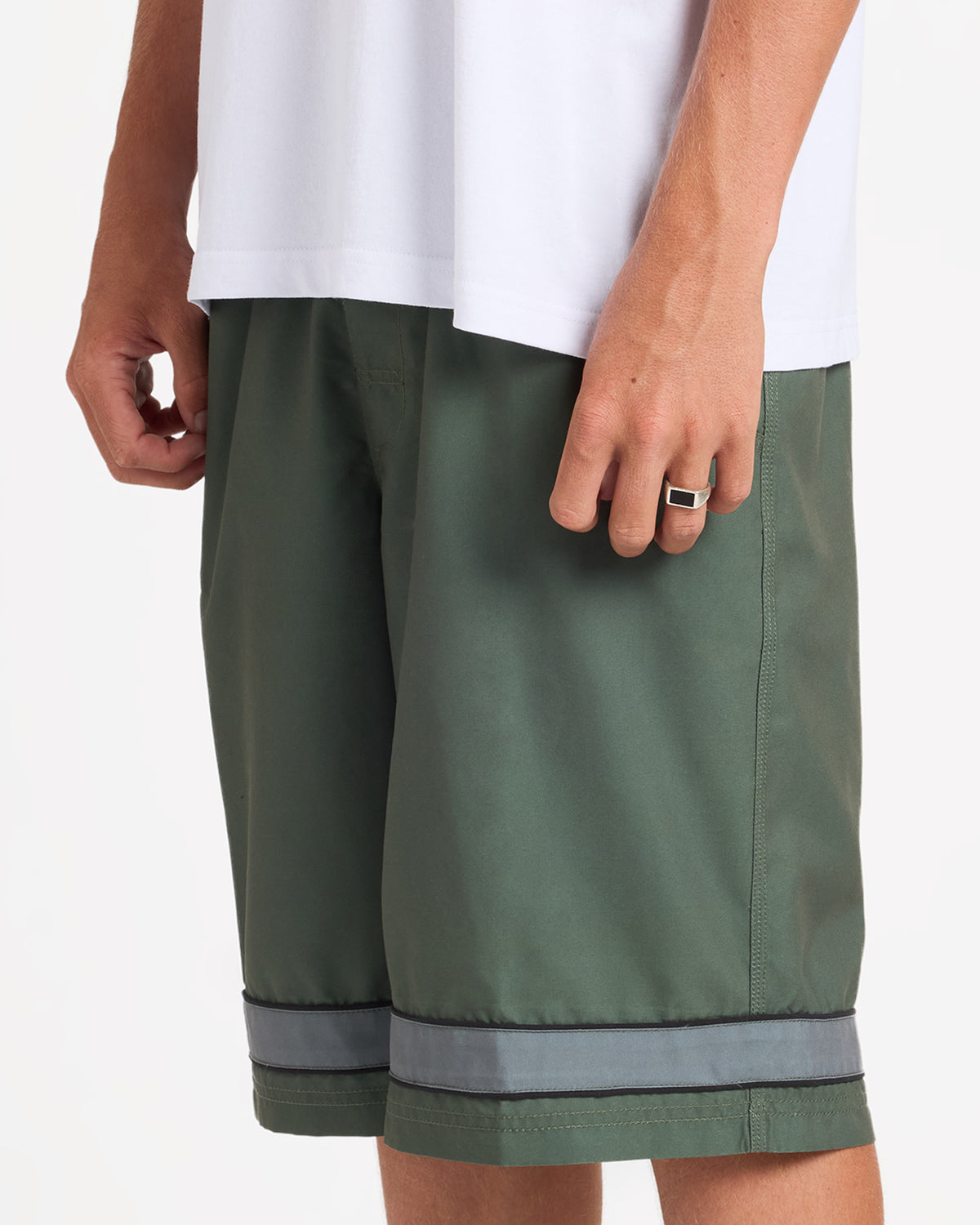 Mens Throw On 2.0 22" Boardshorts