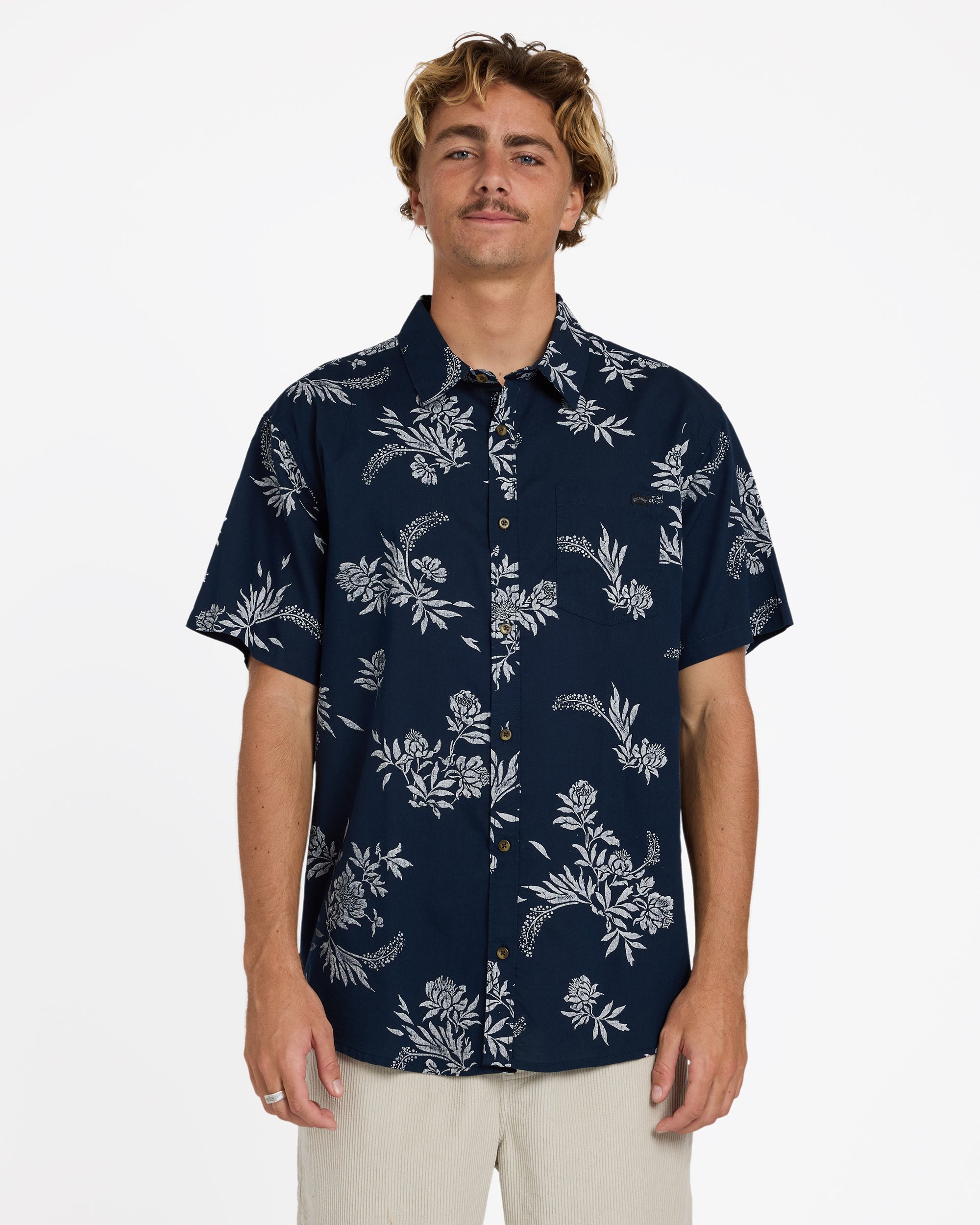 ubywt00173_billabong_trv_frt1