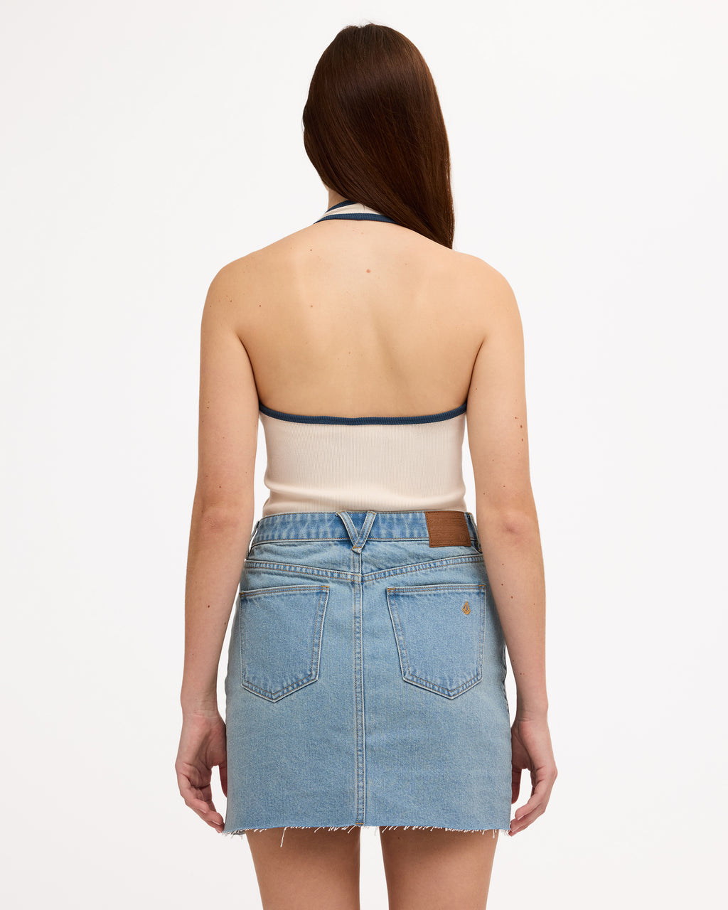 ucjdk03000_volcom_sbl_bck1