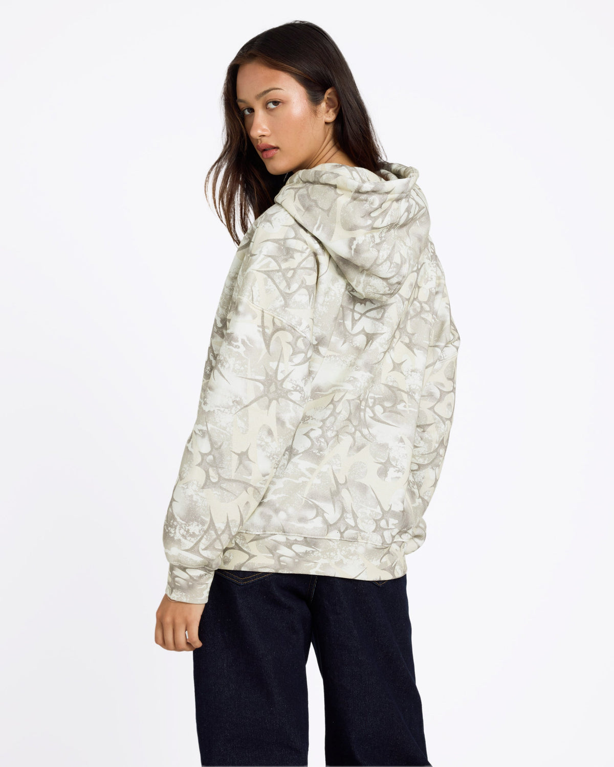 ucjft03000_volcom_cam_bck1