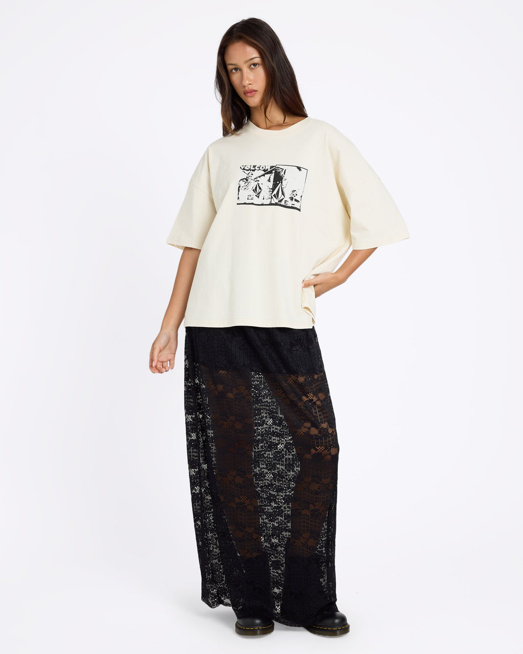 ucjkk03000_volcom_blk_frt9