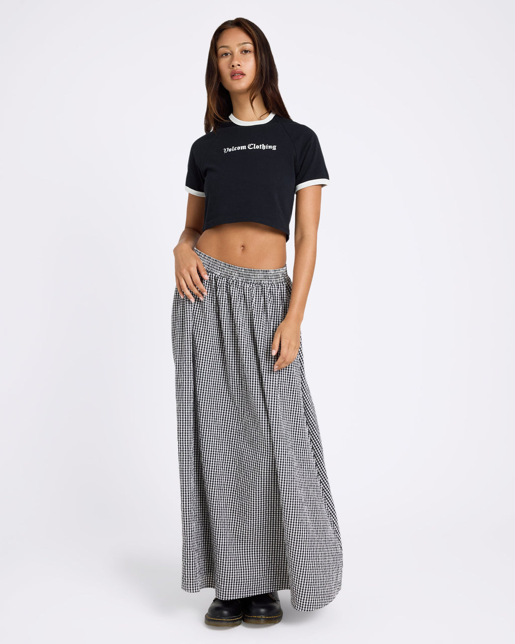 ucjwk03000_volcom_blk_frt1
