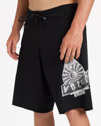 ucybs03004_volcom_blk_sd6