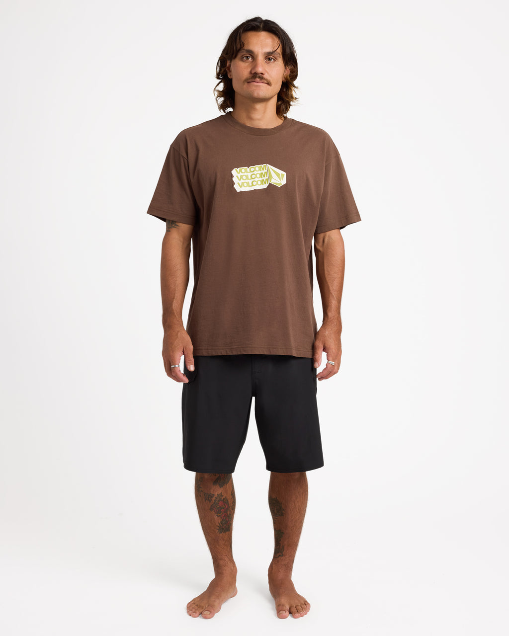 ucybs03007_volcom_blk_frt9