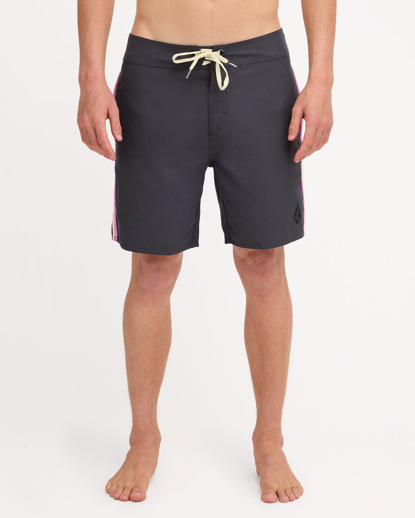 ucybs03009_volcom_asb_frt1