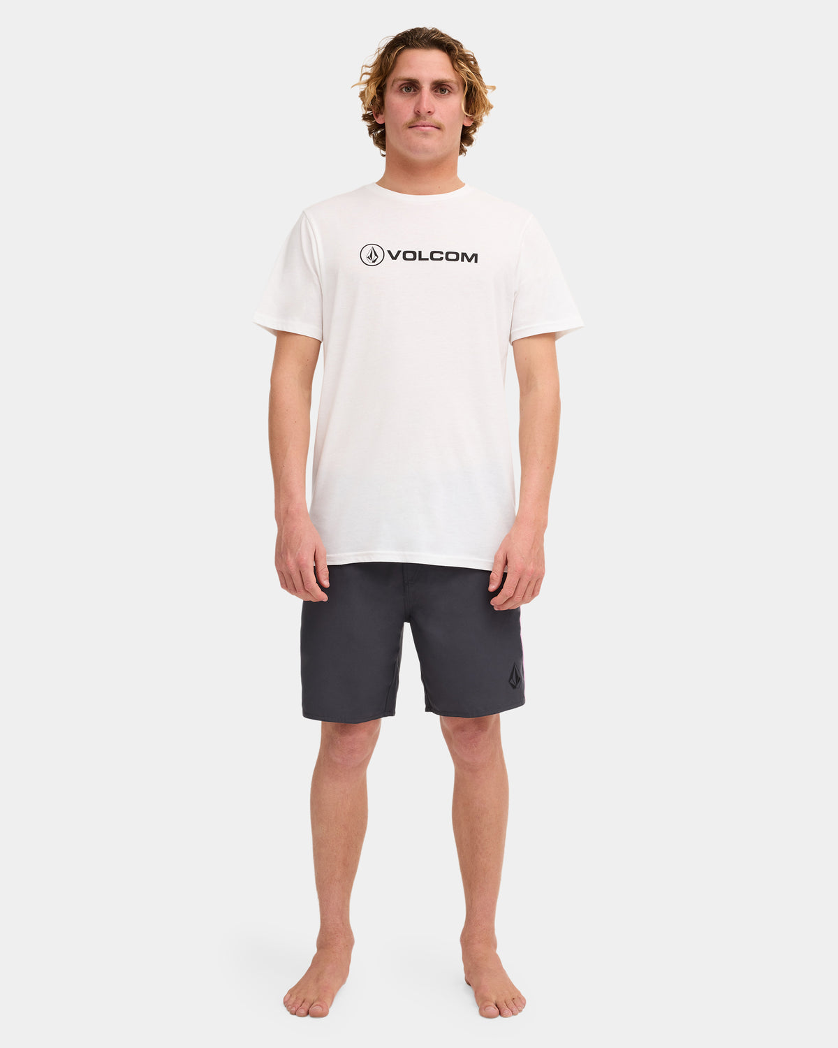 ucybs03009_volcom_asb_frt9