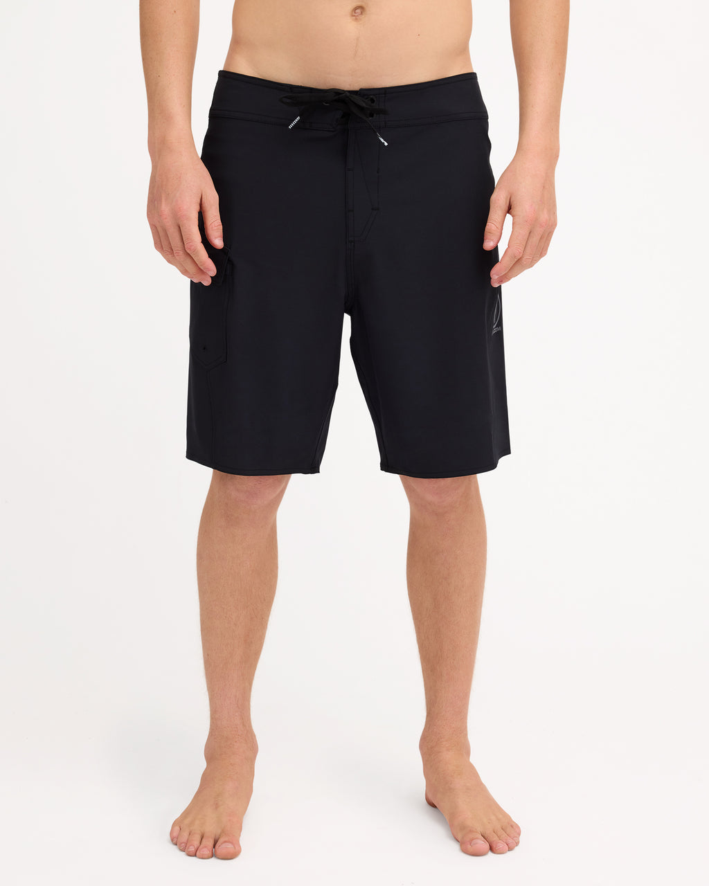 ucybs03010_volcom_blk_frt1