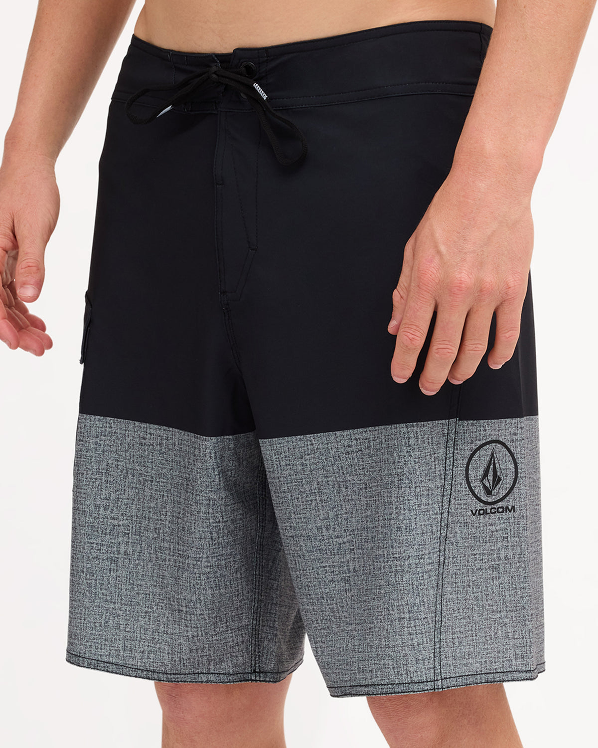 ucybs03011_volcom_blc_sd6