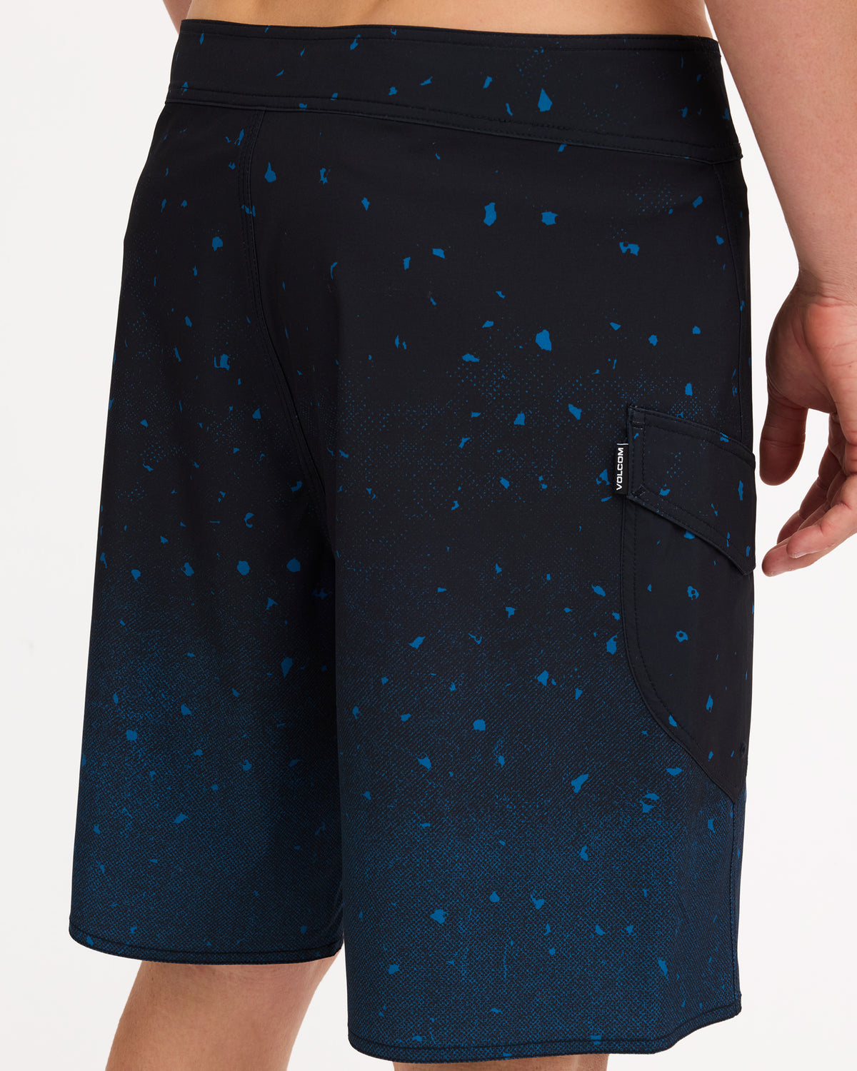 ucybs03011_volcom_bsr_dtl1
