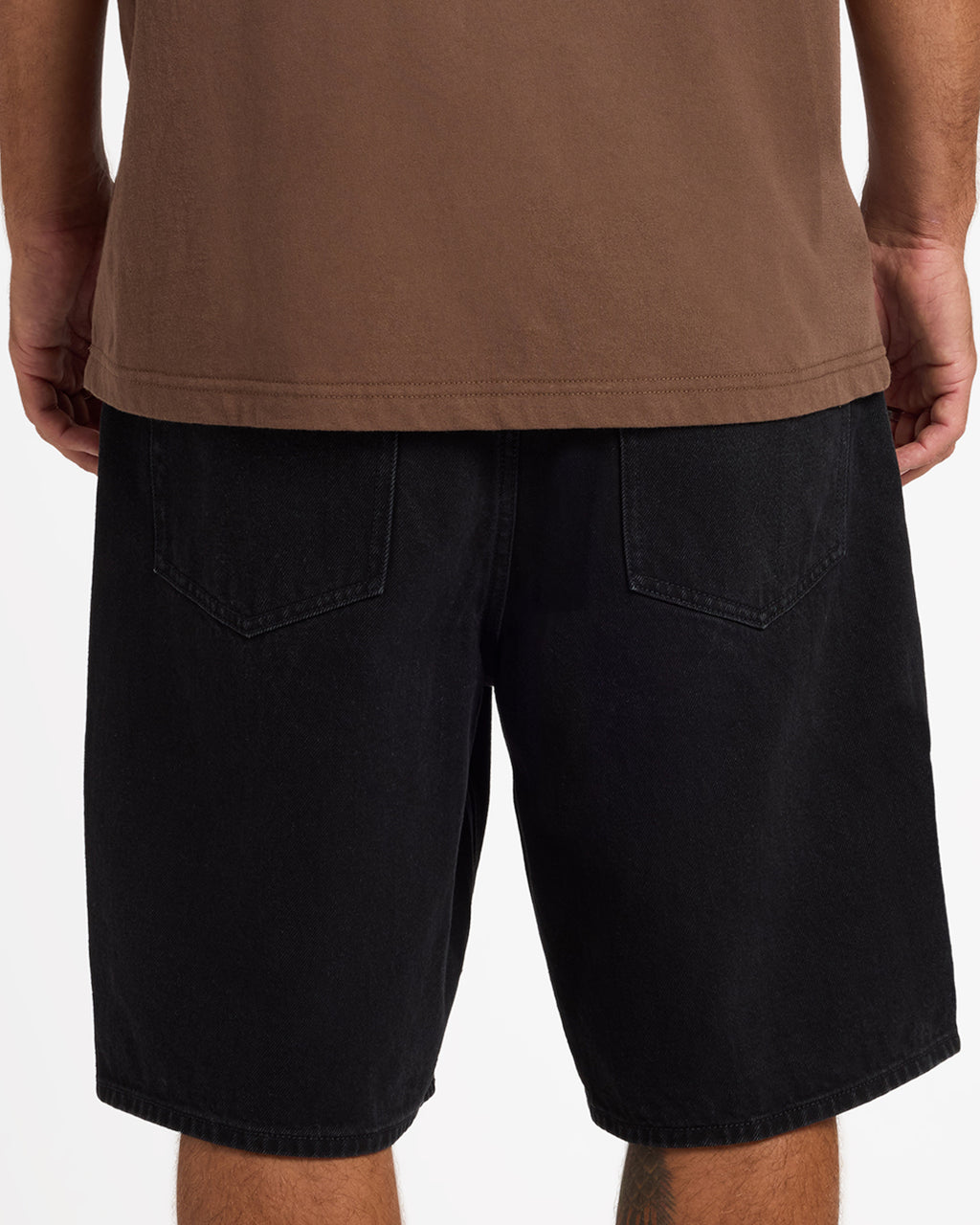 ucyds03000_volcom_blk_bck6