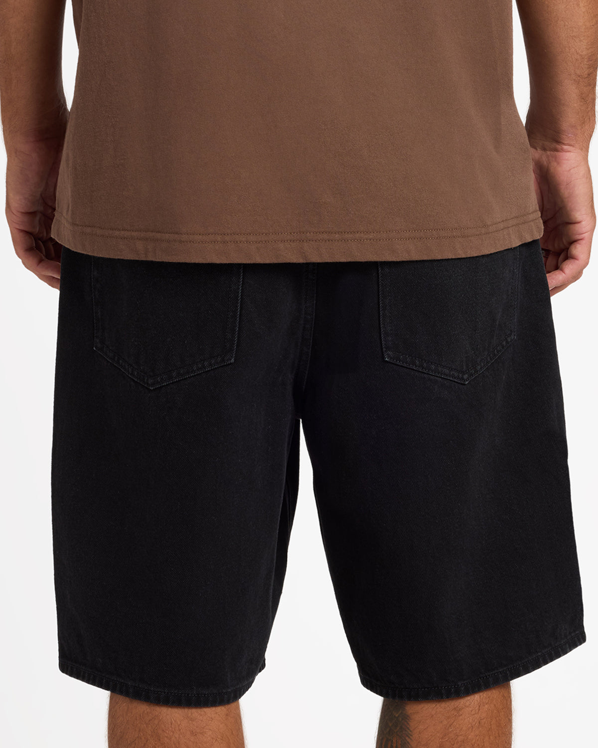 ucyds03000_volcom_blk_bck6