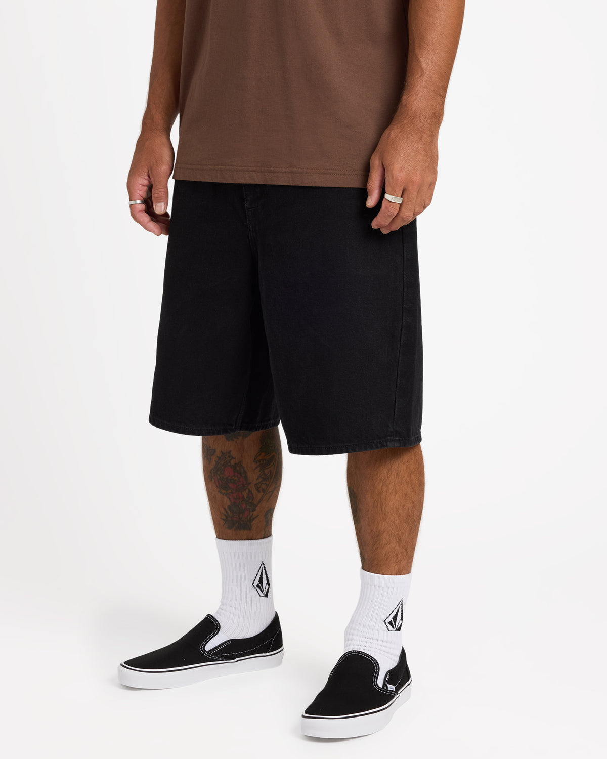 ucyds03000_volcom_blk_sd1