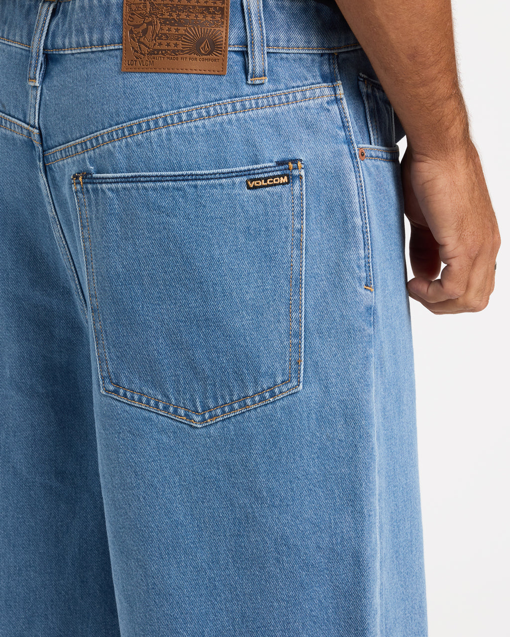 ucyds03000_volcom_cbu_dtl1