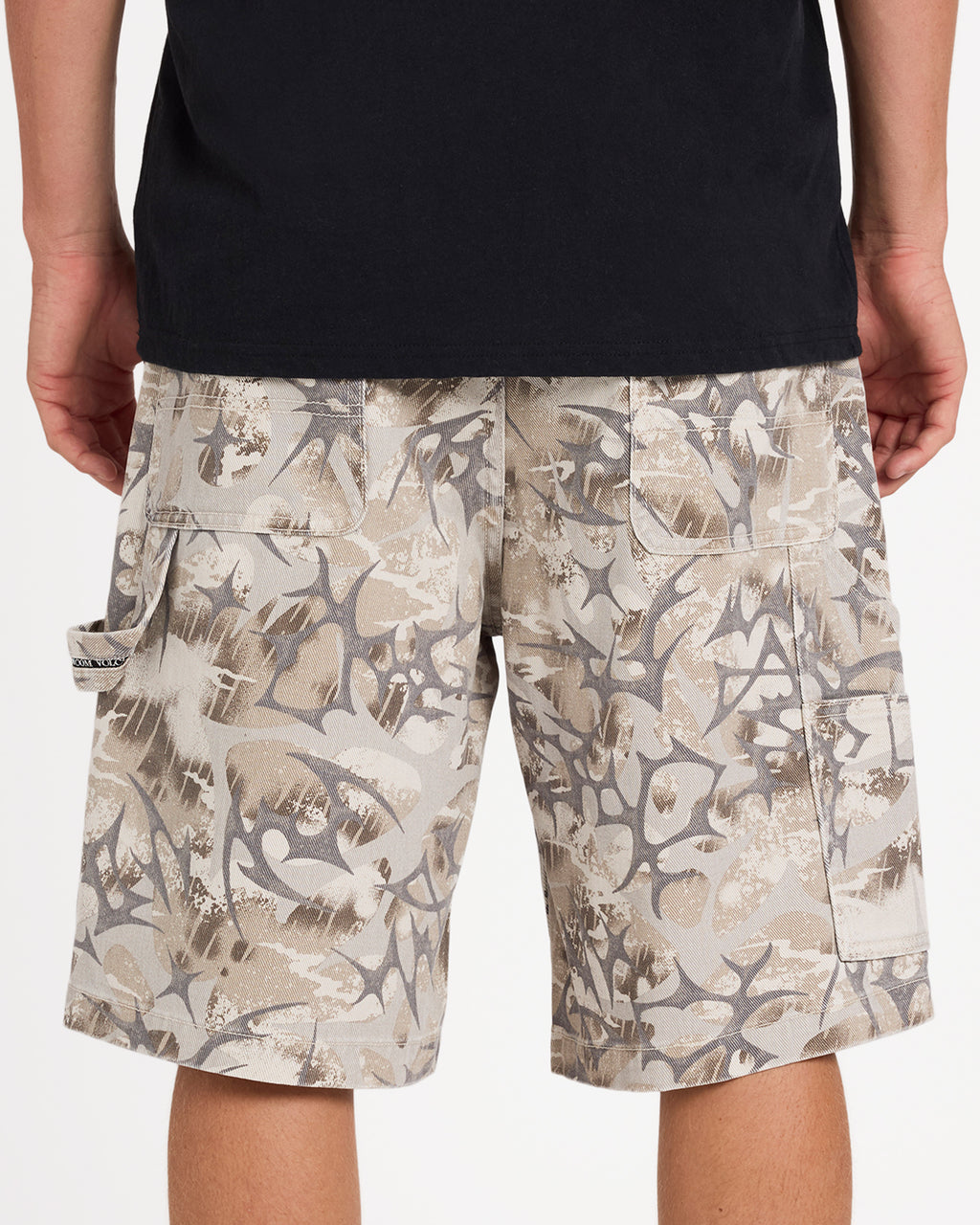 ucyds03001_volcom_cam_bck6
