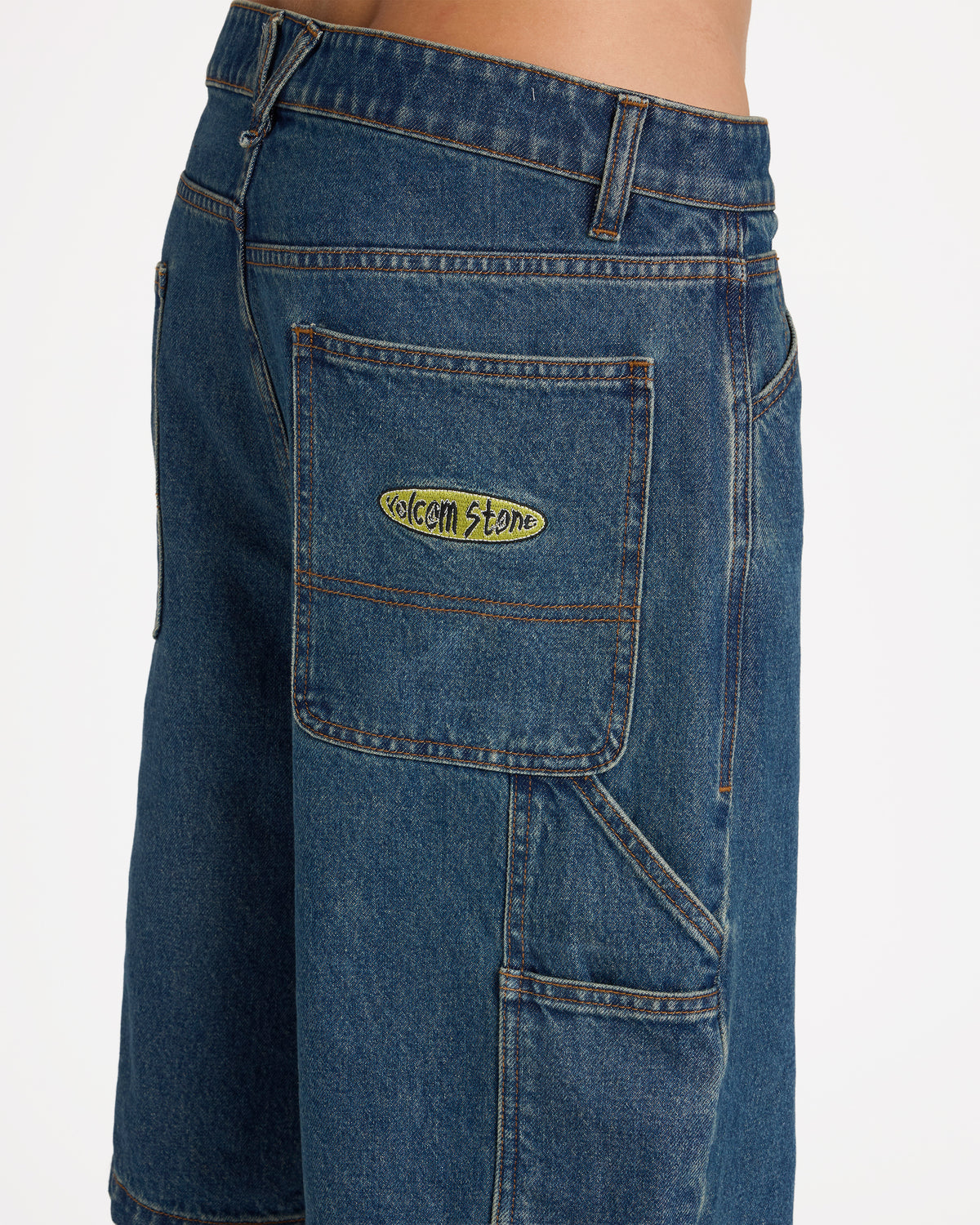 ucyds03001_volcom_irw_dtl1