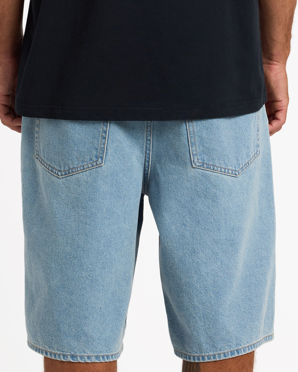 ucyds03004_volcom_sbl_bck6