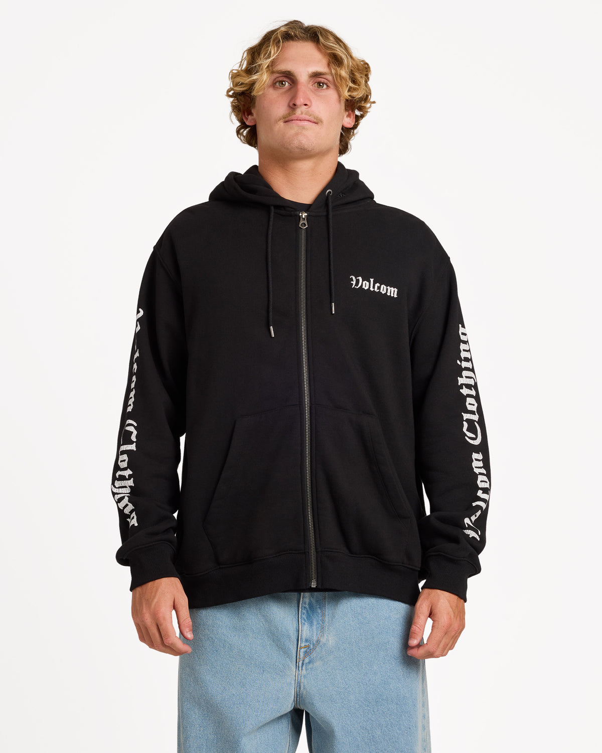 ucyft03002_volcom_blk_frt1