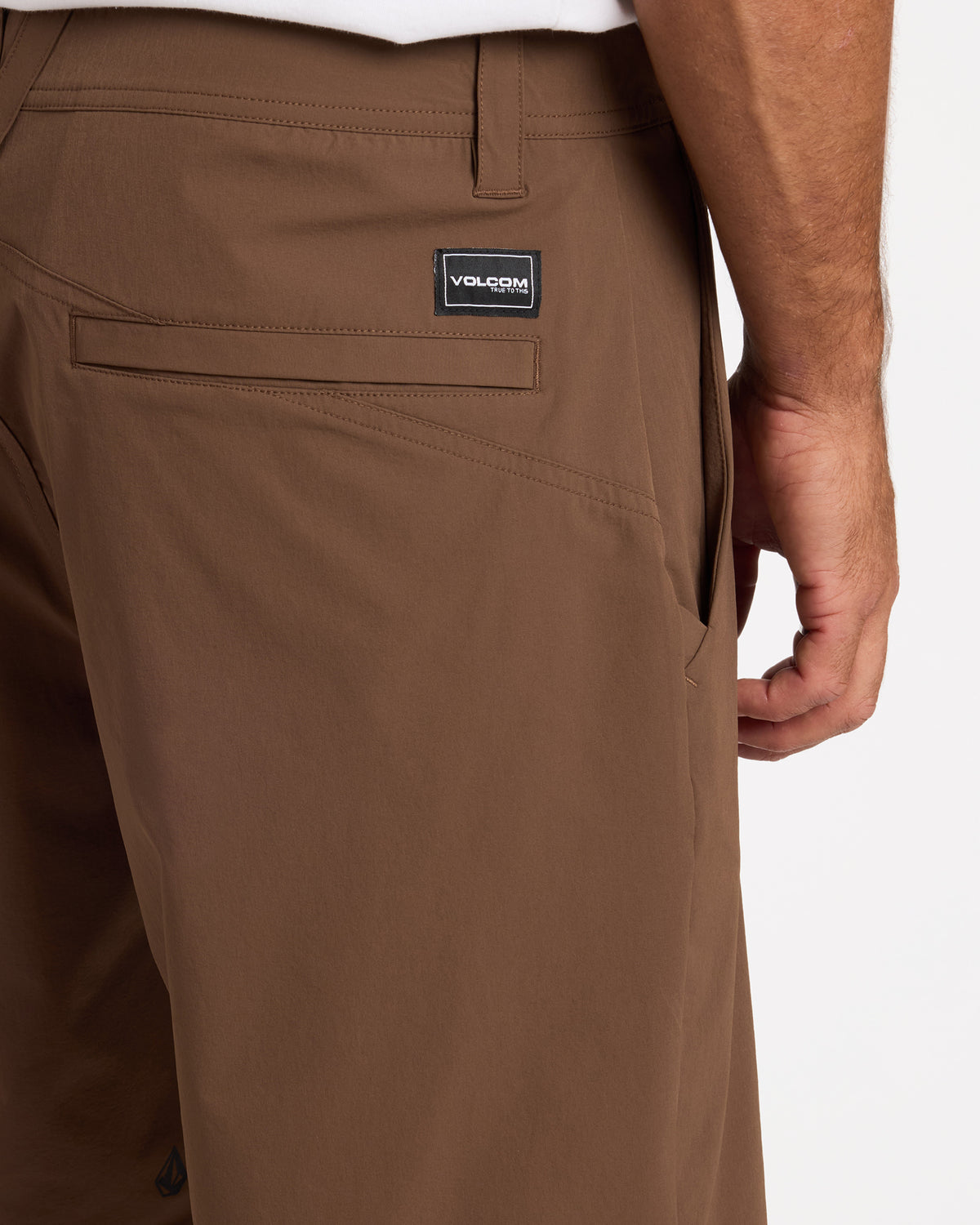 ucyhy03002_volcom_brs_dtl1
