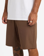 ucyhy03002_volcom_brs_sd6