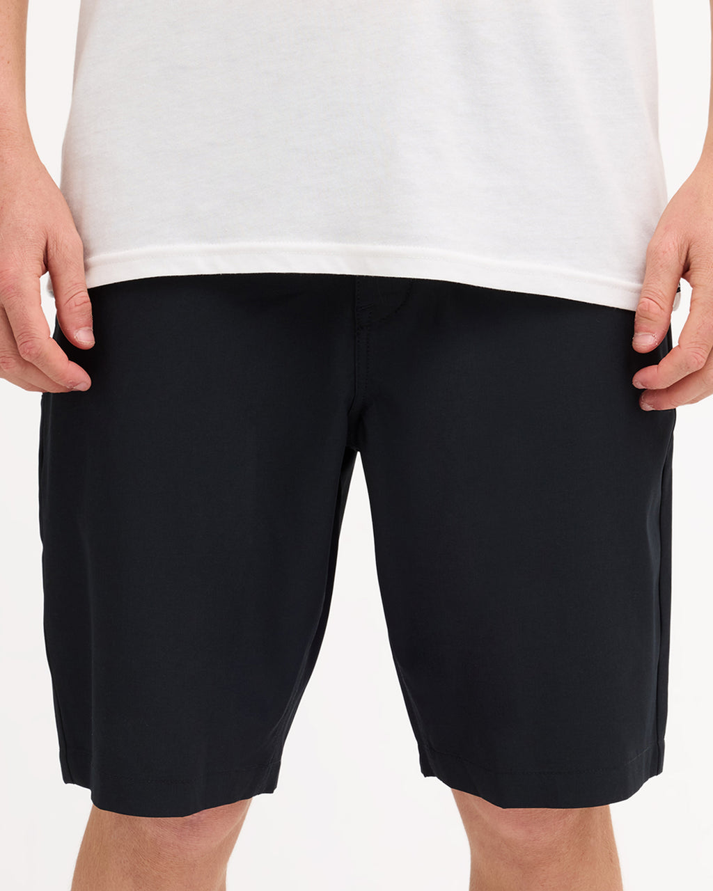 ucyhy03003_volcom_blk_frt6